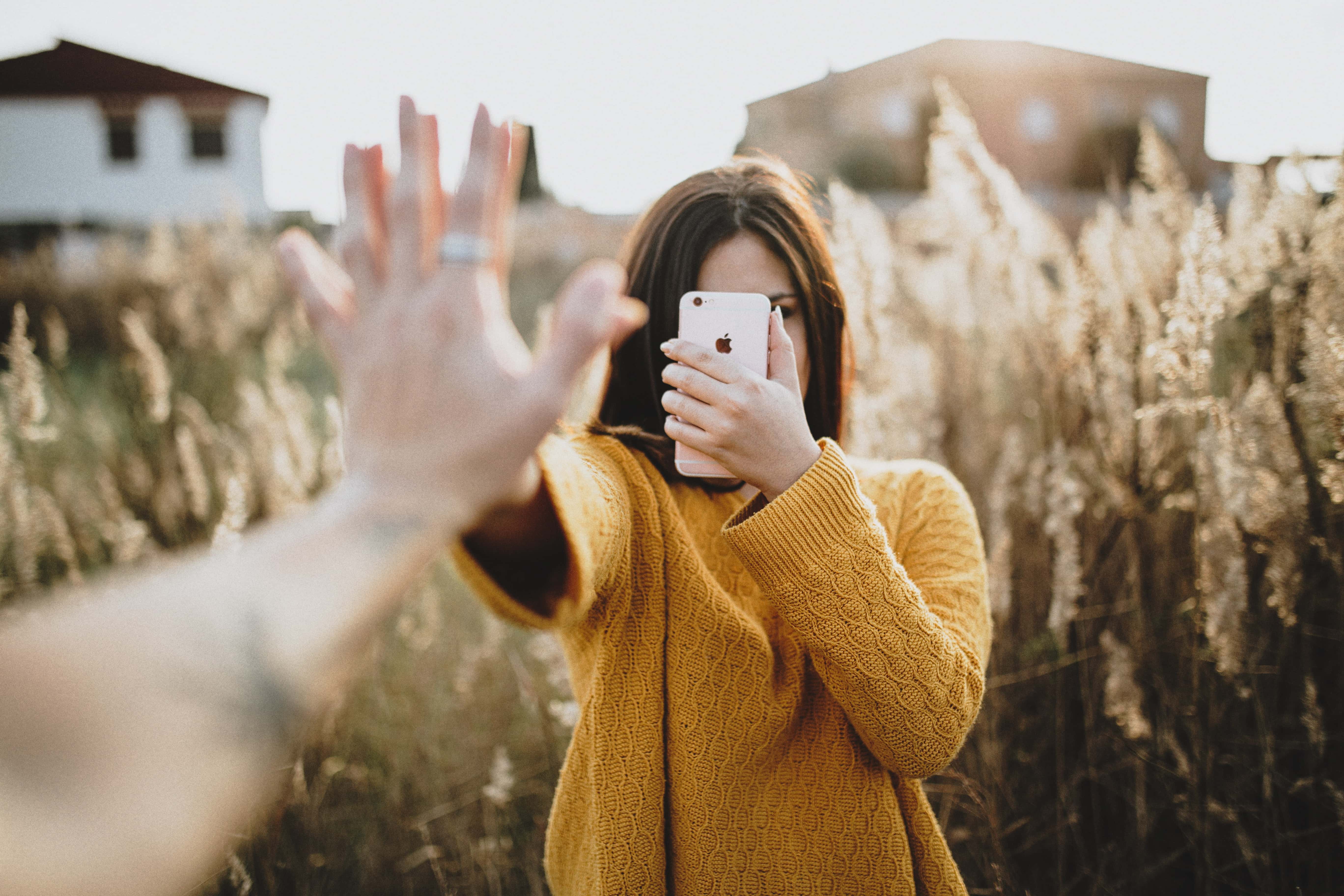 Selling Your Phone: Easy as Holding Hands in a Field