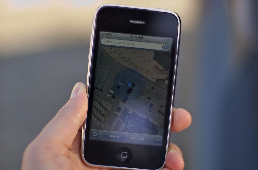 Using GPS On Your iPhone Can Cause it to Overheat 