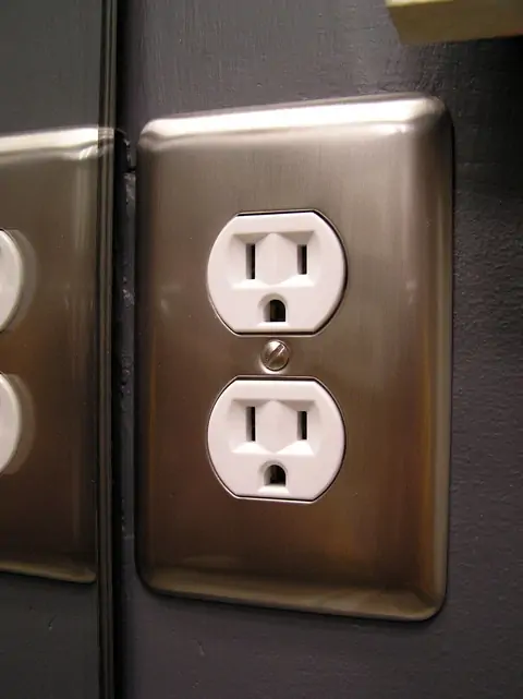 Galaxy Not Charging Because of Wall Socket