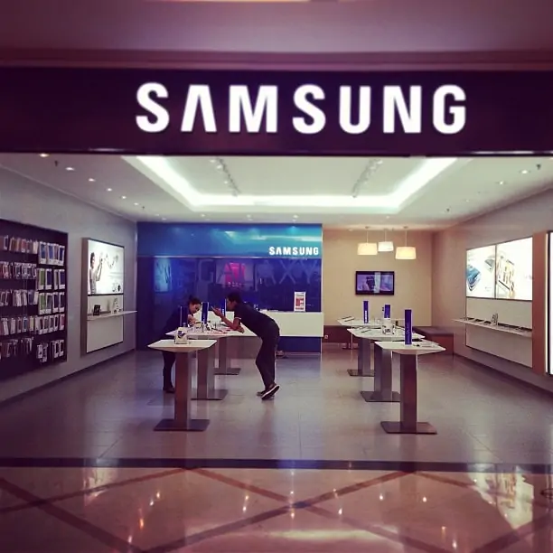 Samsung Store to Fix Galaxy