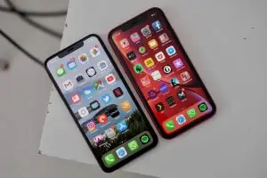 iPhone XS and XR performance