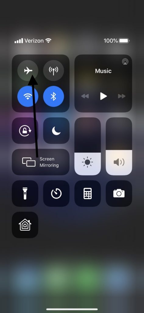 Airplane Mode for Hey Siri Not Working