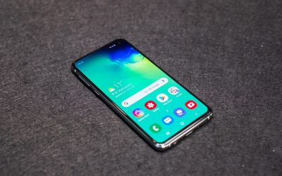 Samsung Galaxy S10 vs. iPhone XR