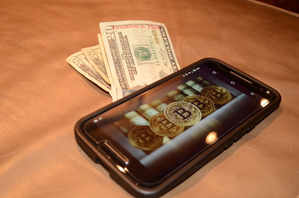 Old and Broken: iPhone and Cash