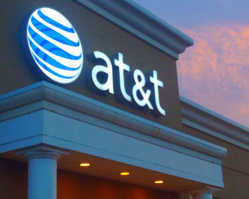 How to Switch Phones on AT&T